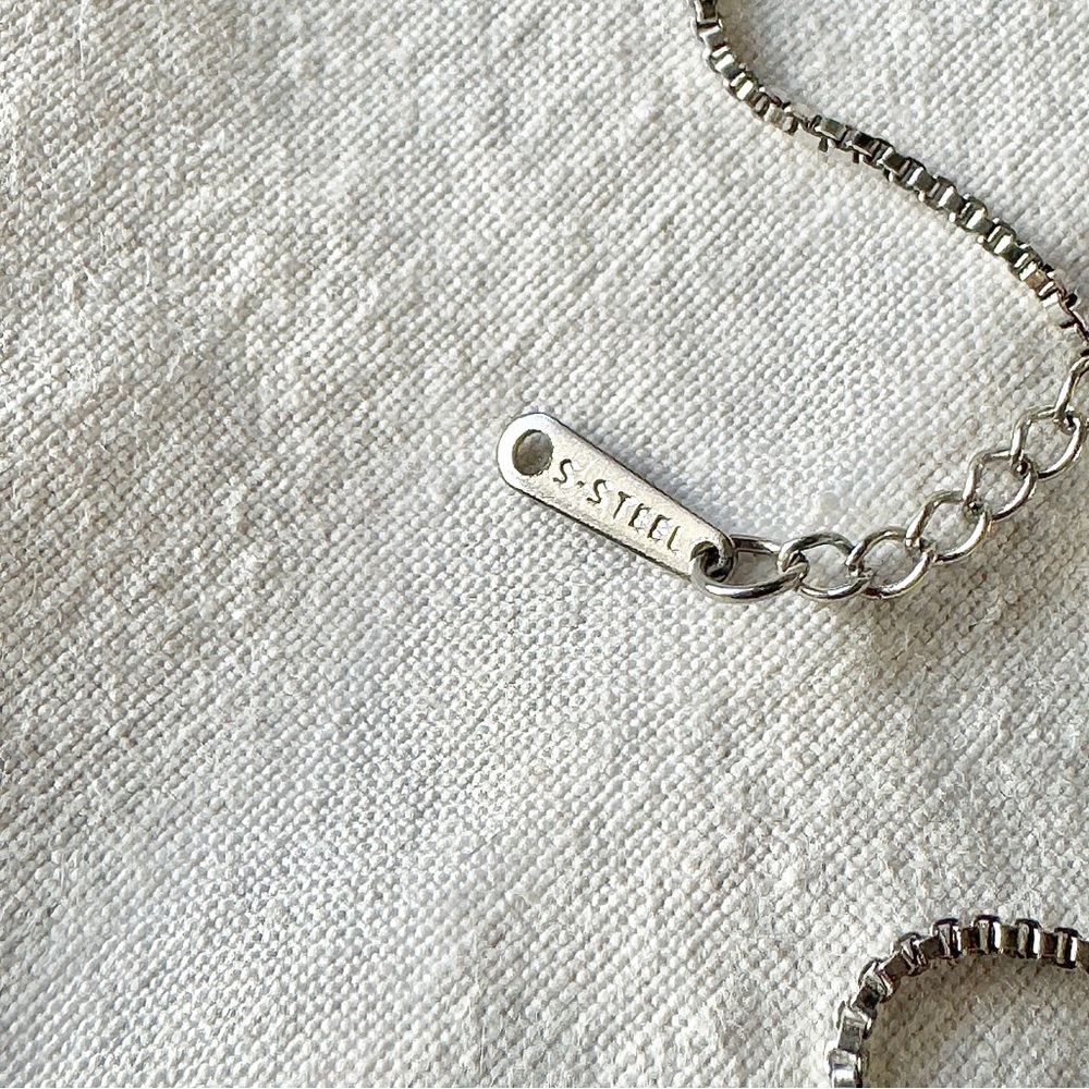 ✨ Chunky Silver Bubble Letter Initial Necklace ✨ leather S - Picture 6 of 6